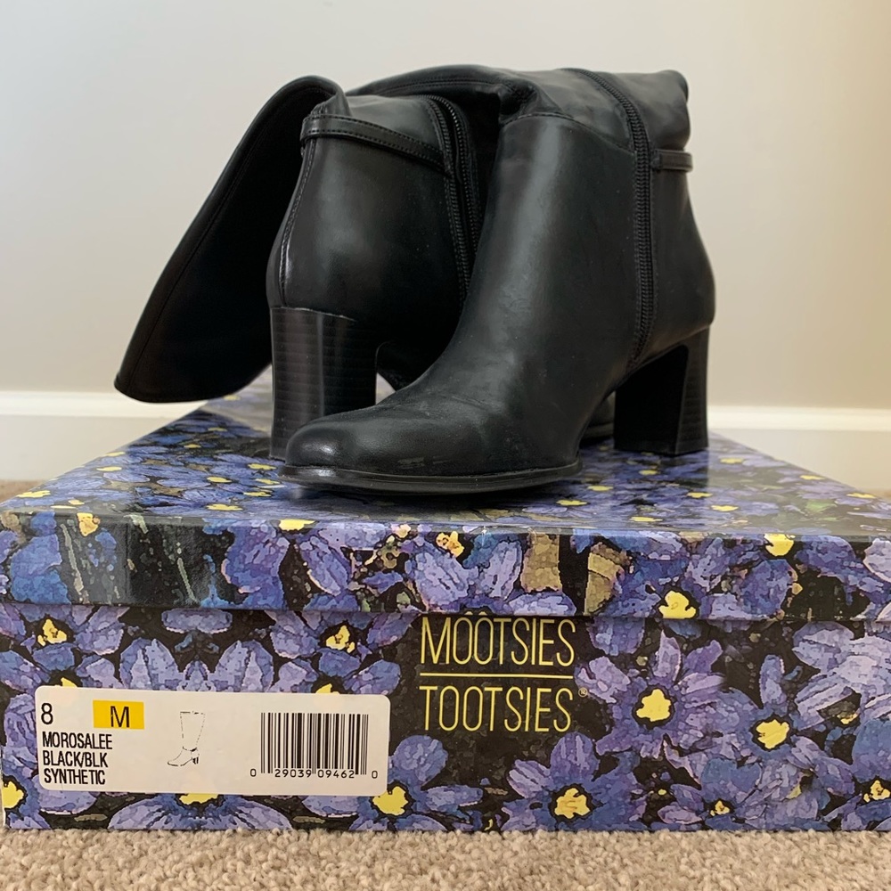 Women’s Mootsie Tootsie boots